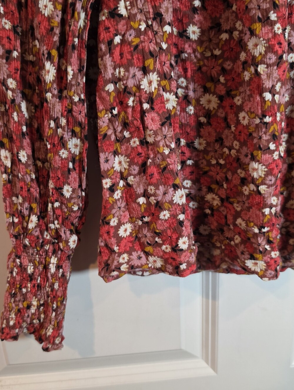 Knox Rose Smocked Long-Sleeve Blouse - Red And Pink Floral M - Picture 4 of 6